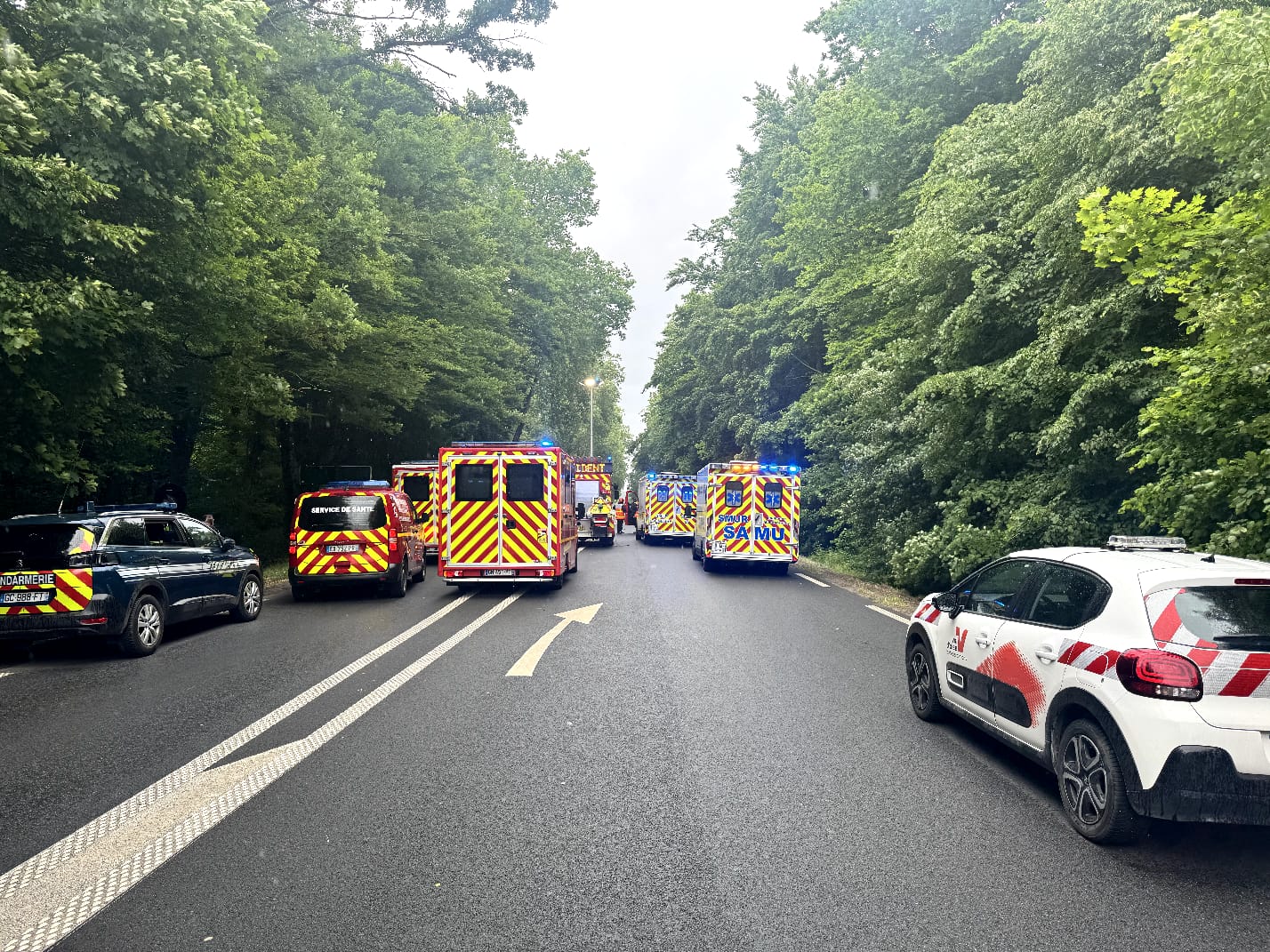 🚨 ACCIDENT DE LA ROUTE 🚨