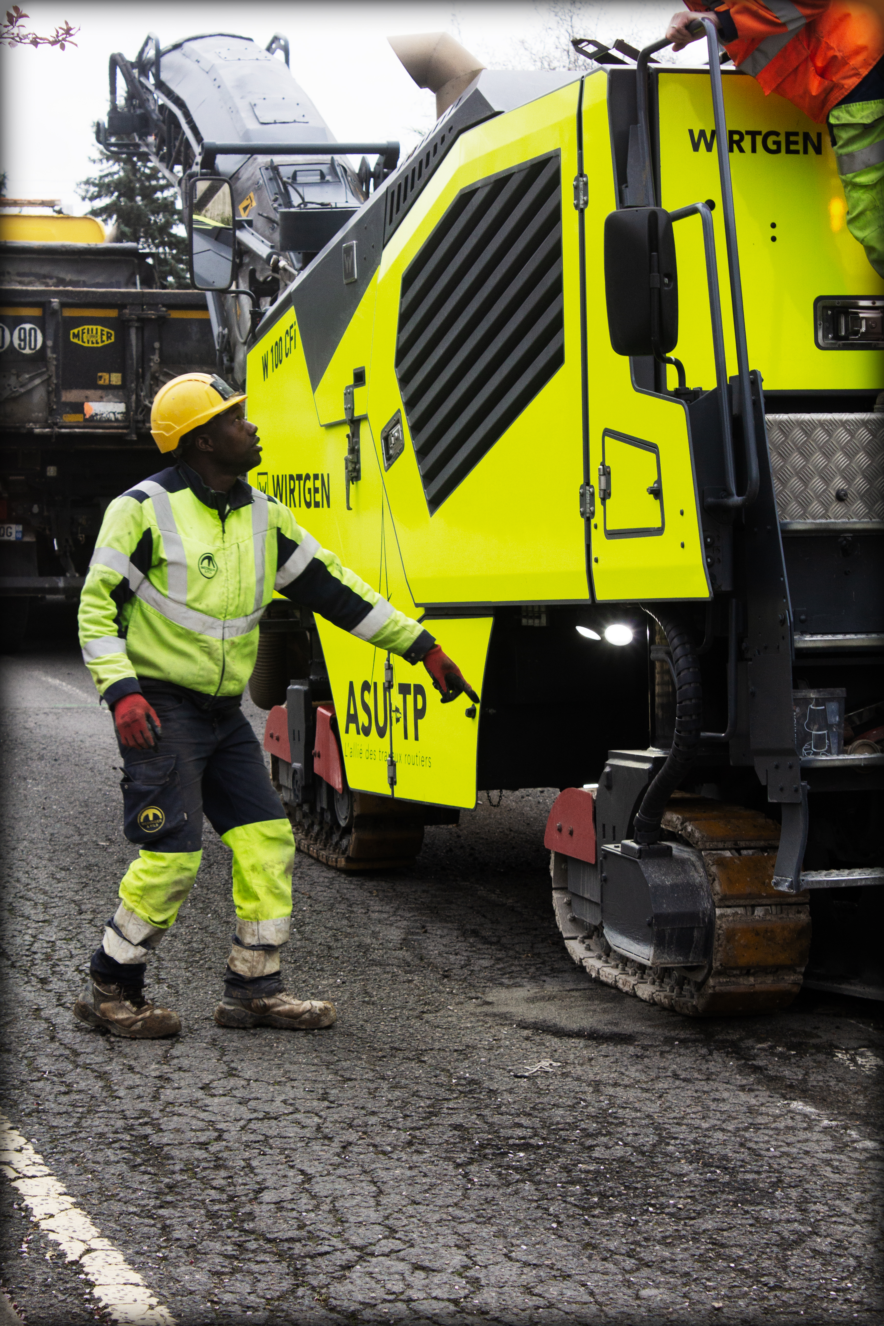 Rebouchage des nids-de-poule : blocage de la circulation
